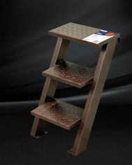 Лестница в подвал Лестница в подвал