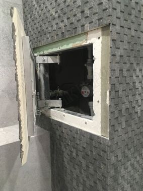 Люк под плитку Нажимной Секрет-Лайт 200*900 Люк под плитку Нажимной Секрет-Лайт 200*900