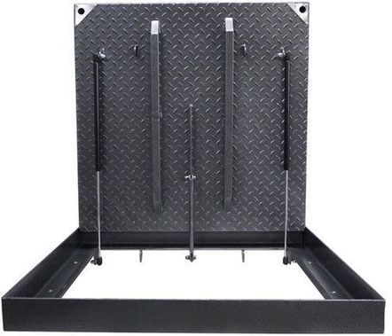 Люк под брусчатку Брус Ли Стальной 600*700 Люк под брусчатку Брус Ли Стальной 600*700